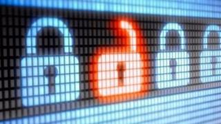 Кыргызстандык интернет колдонуучулар да айрым бир сүрөт же видеолордун оригинал же жасалма экенин талкуулаган учурлар аз эмес