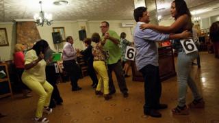 Caravan of Love dance at Mota del Cuervo
