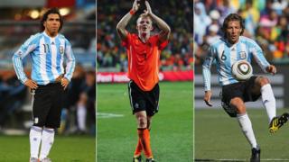 Carlos Tevez, Dirk Kuyt and Gabriel Heinze
