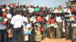 Abajejwe intwaro mu Burundi bavuga ko hari abitiranya ibintu