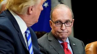 White House chief economic adviser Larry Kudlow sits with Donald Trump at the White House. May 11, 2018