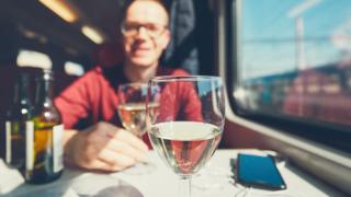 Eurostar backtracks on train booze ban