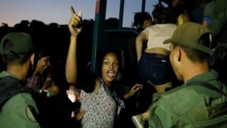 Detenidos por saqueos en Caracas.