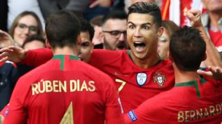 Cristiano Ronaldo celebrates