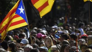 スペイン・バルセロナで11日に開かれた独立支持派の集会で