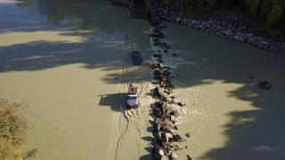 ဩစတေးလျက မိကျောင်းပေါတဲ့ မြစ်ဖြတ်နေရာ