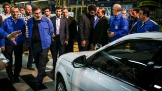 بازدید علی شمخانی دبیرشورای عالی امنیت ملی ایران از شرکت ایران خودرو