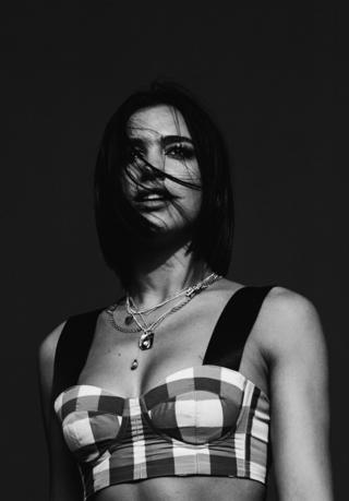 杜阿·利帕(Dua Lipa)2018年在雷丁艺术节