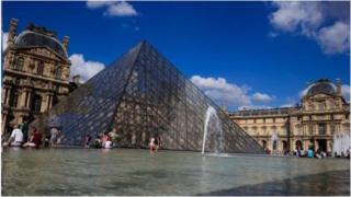 Louvre