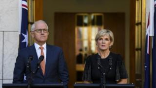Australia oo eryaysa diblumaasiyiin Ruush ah