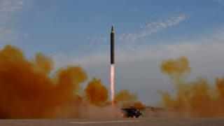 Запуск ракеты Hwasong 12 в Северной Корее