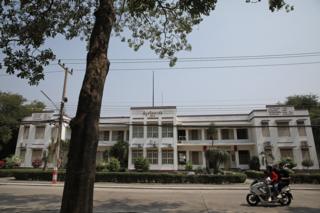 รร พิบูล
