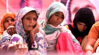দিল্লিতে প্রতিবাদ জানাতে এসেছিলেন নিহত পহেলু খানের মা ও পরিবারের সদস্যরা