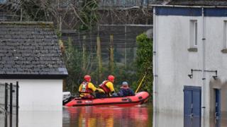 rescuers in Monmouth