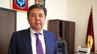 Тайырбек Сарпашев Скрябин көчөсүндөгү жерди каттатканда ал камакта эмес болчу дейт