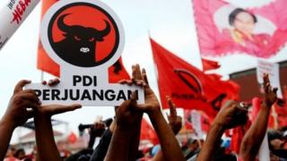 PDI Perjuangan memandang penting ideologi kebangsaan dan hal ini ditanamkan mulai saat perekrutan anggota partai.