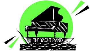 Yacht-piano.