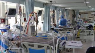 Covid-19 patients at a hospital in Tehran, Iran (30 March 2020)