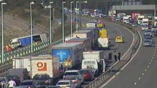 Incident on the Prince of Wales Bridge