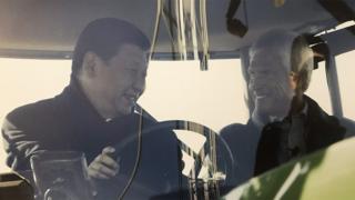 美国豆农金伯利曾在2012年在自家农场接待习近平,但当时没人预料到的是,多年之后,中美贸易战会波及金伯利的生计。