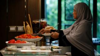 Restoran halal Al Meroz di Bangkok, Thailand.