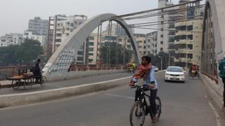 গুলশান বনানী সংযোগ সড়ক।