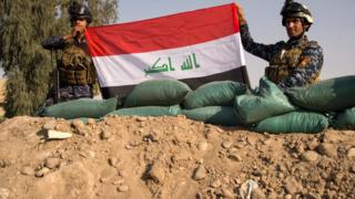جندي عراقي بعد تحرير الموصل