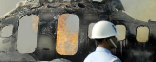 pesawat terbakar
