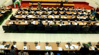 Inama nkenguzamateka y'u Burundi niyo ijejwe kuraba nimba ibitigiri vy'amoko vyubahirijwe mu nzego z'igihugu