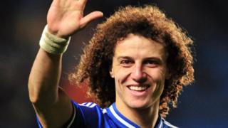 David Luiz wuxuu u wareegayaa Chelsea