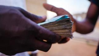 Mwandishi aliripoto hongo iliokuwa ikiendelea