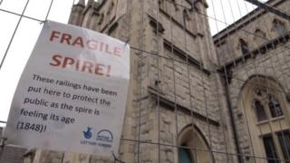 Fragile spire sign