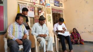 దళిత సర్పంచ్ మహేష్