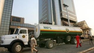 Tankar man fetur mallakin kamfanin man Najeriya, NNPC
