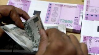 2000, 500ల నోట్లు