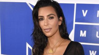 Kim Kardashian West (maktaba)