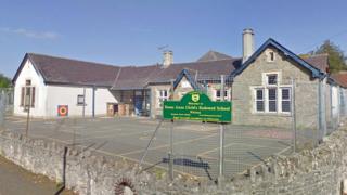 Ysgol Gynradd Llanddewi-yn-Chwytyn