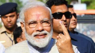 नरेंद्र मोदी