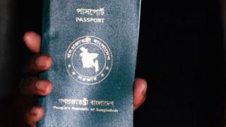 অনেকেই মনে করেন বাংলাদেশি পাসপোর্ট থাকার কারণেই বিমানবন্দরে প্রায়ই বিব্রতকর পরিস্থিতির সম্মুখীন হতে হয়।