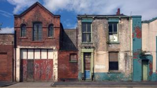 derelict houses and abandoned commercial property in Hull