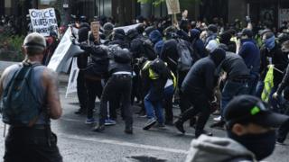 Первомайские протесты Франции