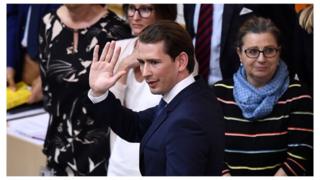 Sebastian Kurz leaves Austria's parliament after losing a no confidence vote