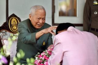 เปรม ติณสูลานนท์