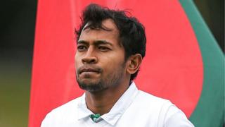 బంగ్లా టెస్ట్ క్రికెట్ జట్టు కెప్టెన్ ముష్ఫికర్ రహీమ్