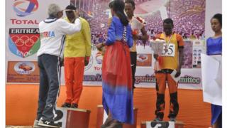 ዕውታት ኣብ ኢድ ኮምሽን ባህልን ስፖርትን ስልማቶም እናተቐበሉ