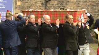 Tom Gilzean tartan coffin