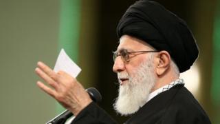 رهبر ایران در جمع شماری از مقام های حکومتی و مهمانانی از کشورهای اسلامی سخنرانی کرده است