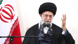آیت الله خامنه ای گفته "ضدانقلاب" می خواست "جامعه کارگری را بهنحوی علیه جمهوری اسلامی تحریک کند"
