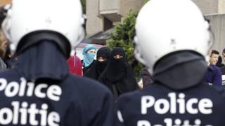 Arşiv başörtü eylemi Belçika