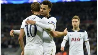 'Yan wasan Tottenham na murna
